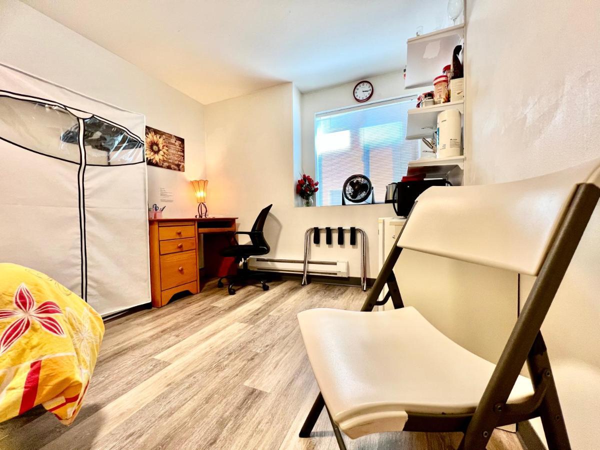 Micro Studio Apartment 10 Minutes Walk To University Of Washington シアトル エクステリア 写真