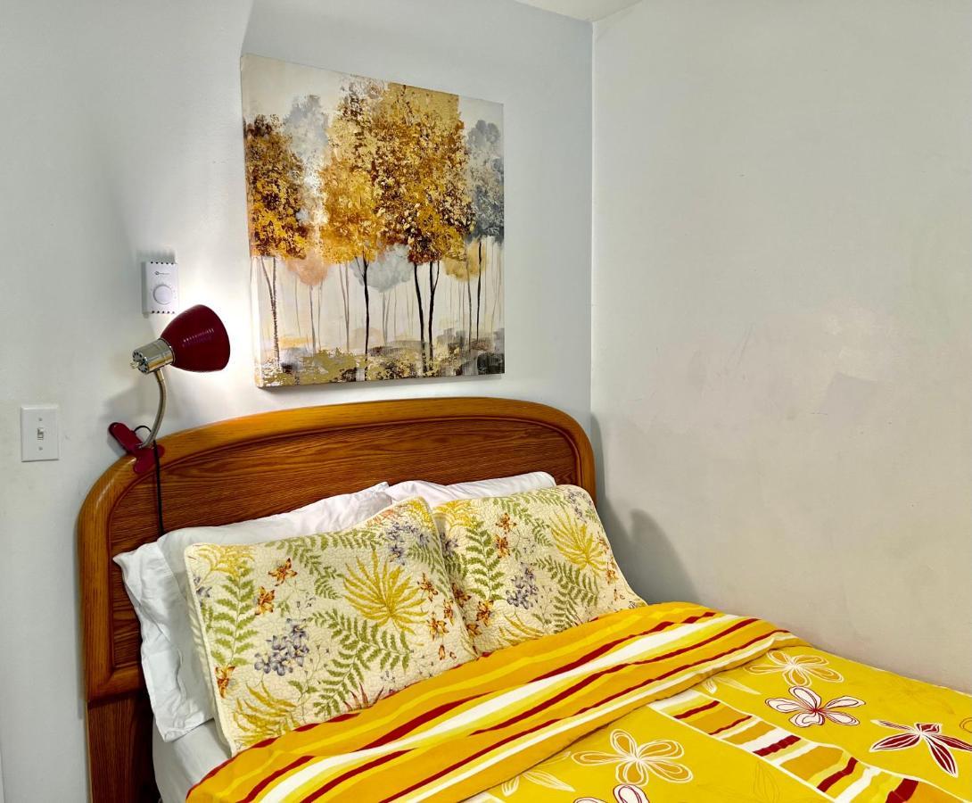 Micro Studio Apartment 10 Minutes Walk To University Of Washington シアトル エクステリア 写真